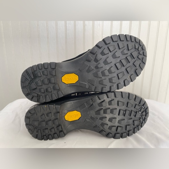 COAH Sharron Mongoram Signature Winter Boots w/ Vibram Sole Size 6 - Picture 9 of 10